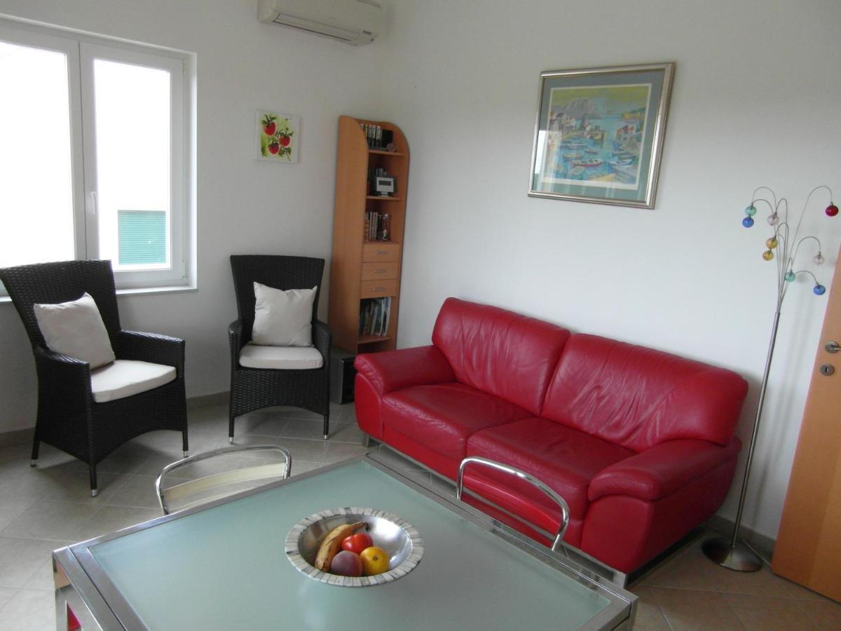 Bentley - Sea-View - 2 Bedroom Apartment Premantura Exterior foto