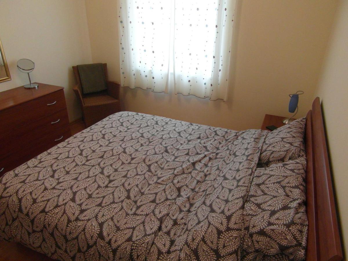 Bentley - Sea-View - 2 Bedroom Apartment Premantura Exterior foto